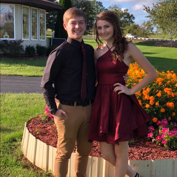 homecoming dress - Picture 4 of 5